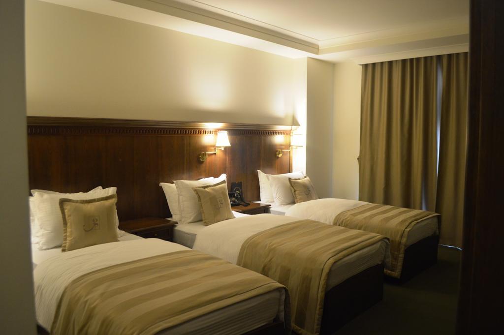 Hotel Garden Prishtine Bagian luar foto