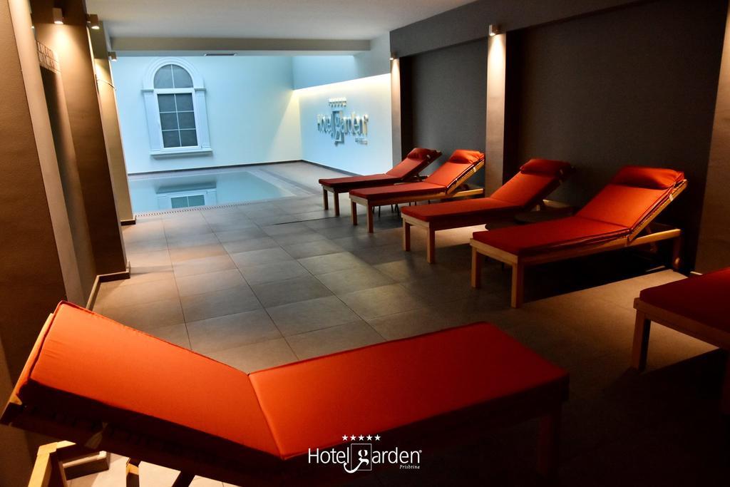 Hotel Garden Prishtine Bagian luar foto
