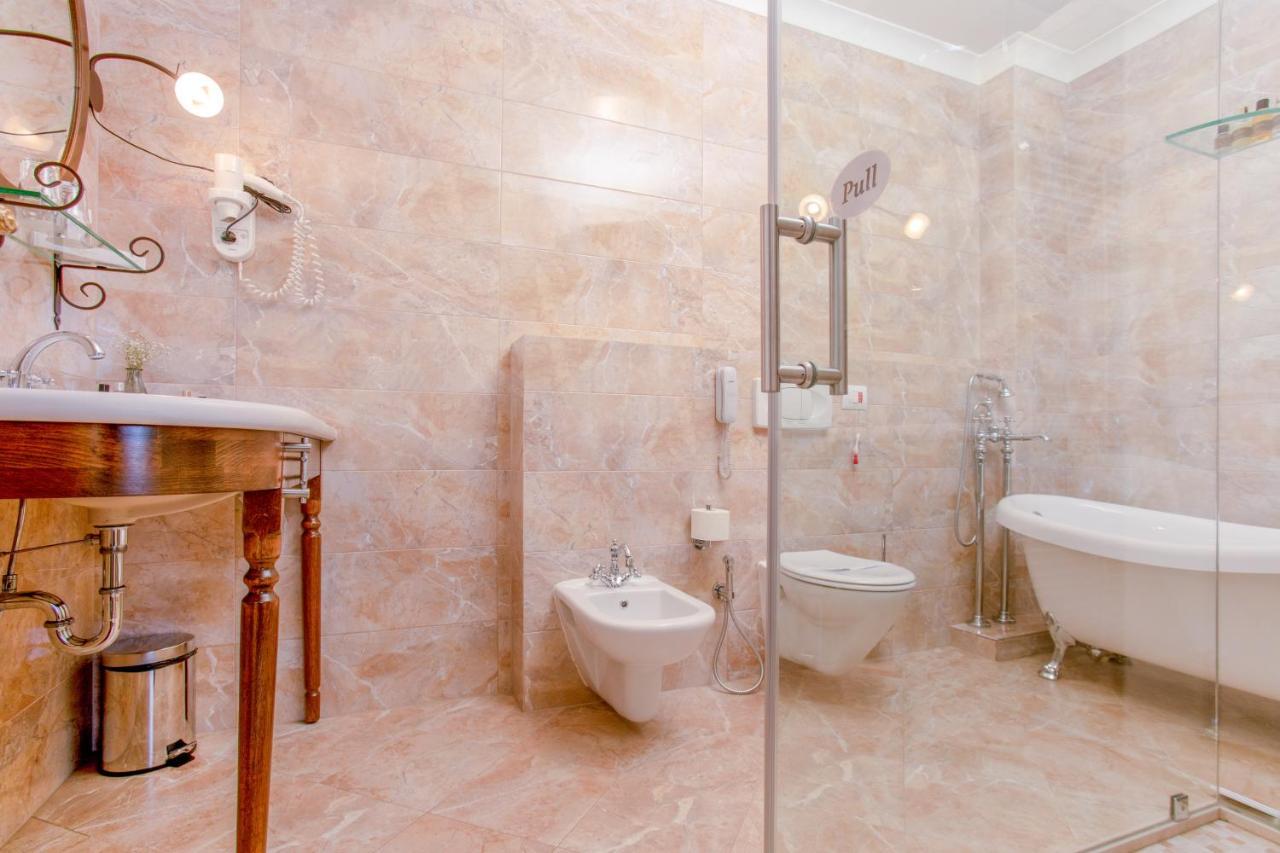 Hotel Garden Prishtine Bagian luar foto